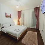 Urban Luxury Flats - Cozy Apartments At Coresi Mall #Brasov