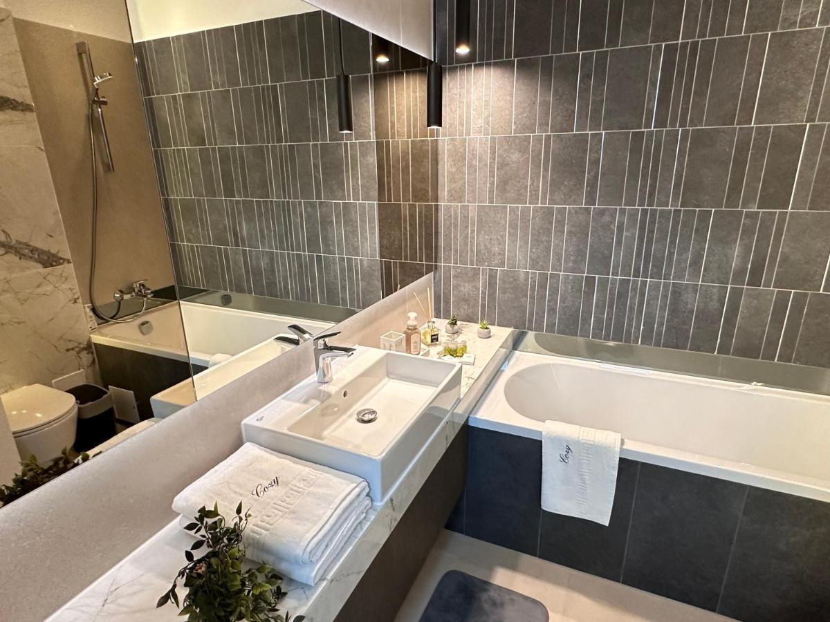 Apartment Urban Luxury Flats - Cozy At Coresi Mall #brasov Brașov